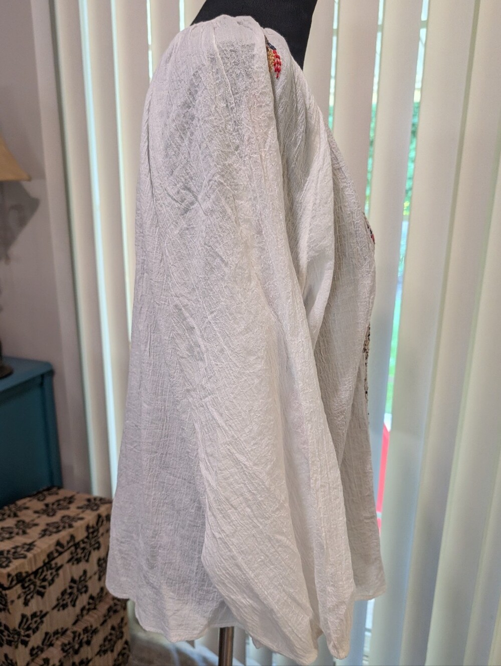 Good Hart Boho Embroidered Top - Picture 2 of 5
